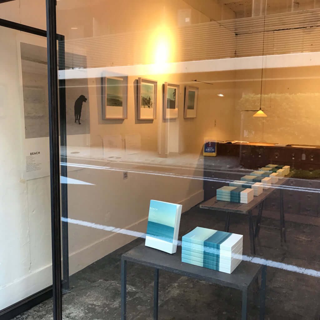 image from Morioka Shoten Ginza is a tiny bookstore of “a Single Room with a Single Book” in Tokyo, Japan. This bookstore offers only one title every week and organizes events to discuss the book every evening.