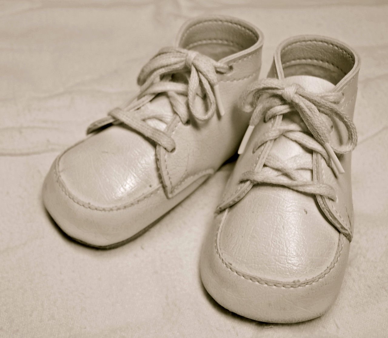 image from A six-word flash fiction by Ernest Hemingway: 'For sale: baby shoes, never worn.'